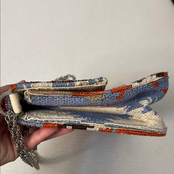 AMERICA & BEYOND GEOMETRIC CHAIN CROSSBODY BAG - Picture 16 of 16